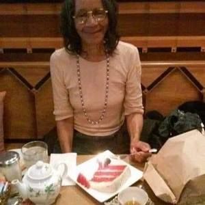 Meet your Posher, Sharon